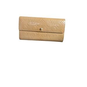 Louis Vuitton Gold Monogram Vernis Sarah Wallet